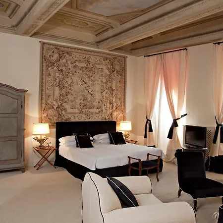 Hotel The James Suite Hotel Firenze 1564 - Small Luxury Hotels Of The World