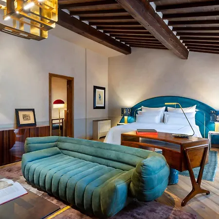 Hotel J&J 5*