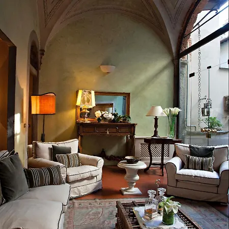 J And J 4* Florenz