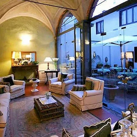 J And J Hotel Florence