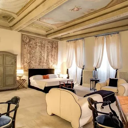 Hotel J&J 5*