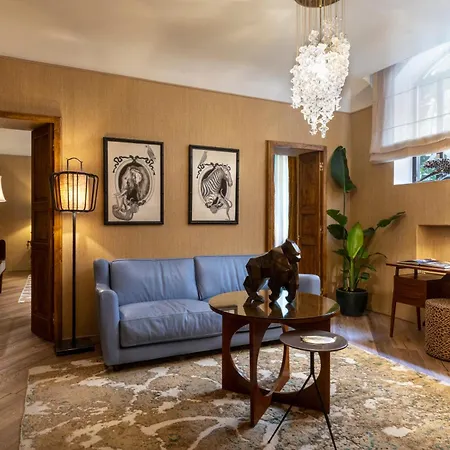 Hotel J&J
